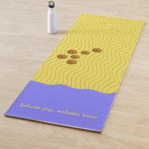 Abstracte zeeschelpen op de kustlijn