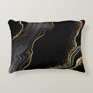 abstracte zwarte achtergrond met gouden aderen, accent kussen