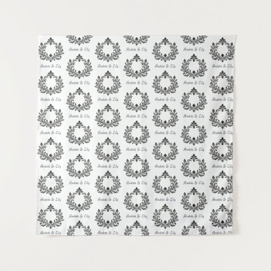 Acanthus & Oudheid, zwart & wit met monogram, Wandkleed (Voorkant)