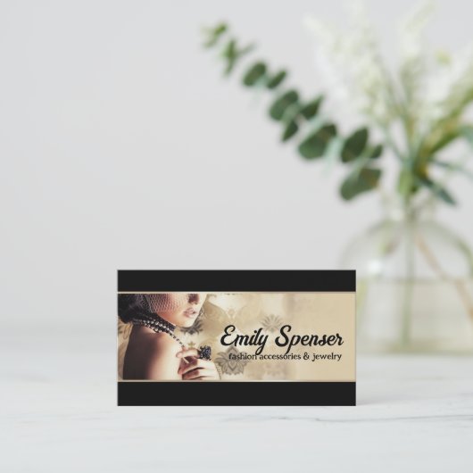 Accessoires de mode et Carte de visite de bijoux (Debout devant)