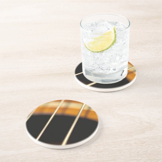 Accoustic Guitar Strings in Motion Zandsteen Onderzetter (Zijkant)