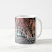 Accueil dans la tasse du pays des merveilles (Devant droit)