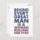 Achter elk groot Man zit een vrouw die haar ogen d Briefkaart (Voorkant / Achterkant)