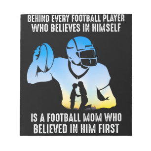 Achter elke Football Player Football Mam Notitieblok