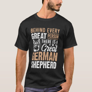 Achter elke grote persoon is een grote Duitser T-shirt