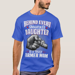 Achter elke slimme dochter zit een echte boer M T-shirt