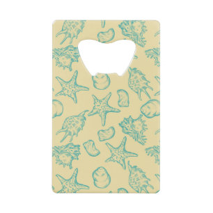 Achtergrond met schelpen. Handtekening 2 Kredietkaart Flessenopener