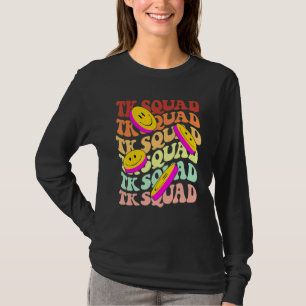 Achtergrondglimlach van de ploeg van de Tk T-shirt