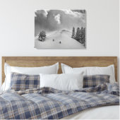 Achterlandskisklimmers in vers poeder canvas afdruk (Insitu (Slaapkamer))