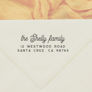 Achternaam en retouradres van scriptfamilie zelfinktende stempel