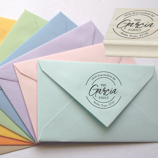 Achternaam rond retouradres 	rubberstempel