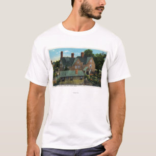 Achterste Uitzicht van het Huis van Zeven Gables T-shirt