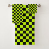 Acid green black checkerboard pattern (En situation)