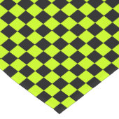 Acid green black checkerboard pattern korte tafelloper (Hoek)