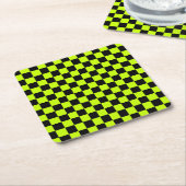 Acid green black checkerboard pattern vierkante kartonnen onderzetter (Schuin)