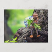 Acorn elf fille avec des fleurs carte postale (Devant)