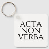 Acta Non Verba Sleutelhanger (Voorkant)