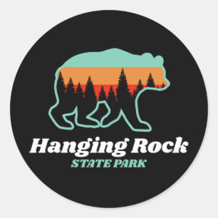 Activiteiten in de omgeving van Hanging Rock State Ronde Sticker