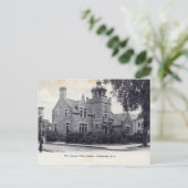 Activiteiten in de omgeving van Johnson Library, H Briefkaart (Staand voorkant)