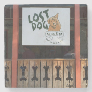 Activiteiten in de omgeving van Lost Dog Cafe, Fol Stenen Onderzetter