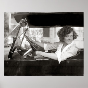 Actrice achter het stuur, 1921. Oude foto Poster