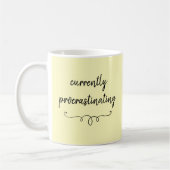 Actuellement Procrastinant Mug Jaune (Gauche)