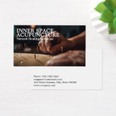 Acupuncteur travaillant sur un client (Bureau)