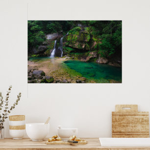 Adembenemende waterval Virje, Slovenië Poster