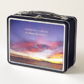 Ademhalingszonsondergang over het zee (Voorkant)