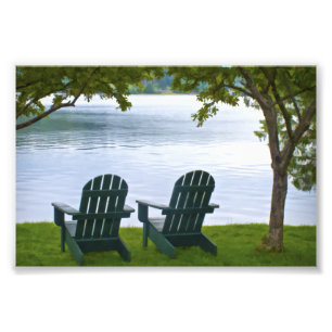 Adirondack Chairs tegenover een meer Foto Afdruk