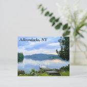 Adirondacks, NY Lake et carte postale Kayaks (Debout devant)
