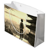 adolescent école découvrant sac cadeau (Dos Angle)