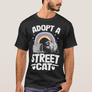 Adopteer een Street Cat Rainbow Grappige Raccoon P T-shirt