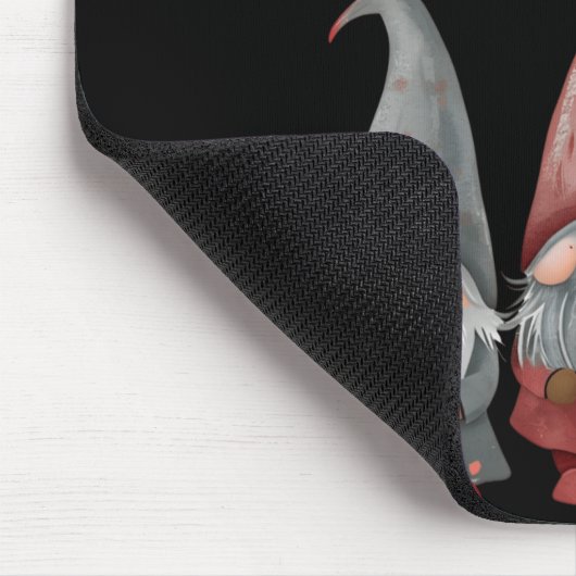 Adorable Christmas Gnomes With Holiday Cheer T Shi Muismat (Hoek)