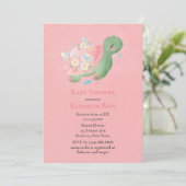 Adorable Petite Tortue Rose Baby shower Invitation (Debout devant)