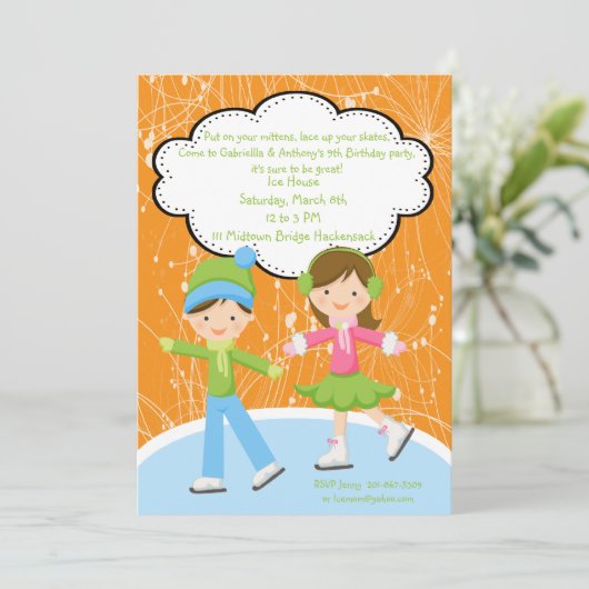 Adorable Twins Ice Skating Invitation d'anniversai (Debout devant)