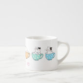 Adorables chatons dans des tasses à thé (Droite)