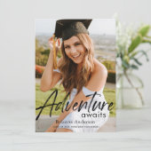 Adventure Attend la Faire-part d'obtention d'un di (Debout devant)