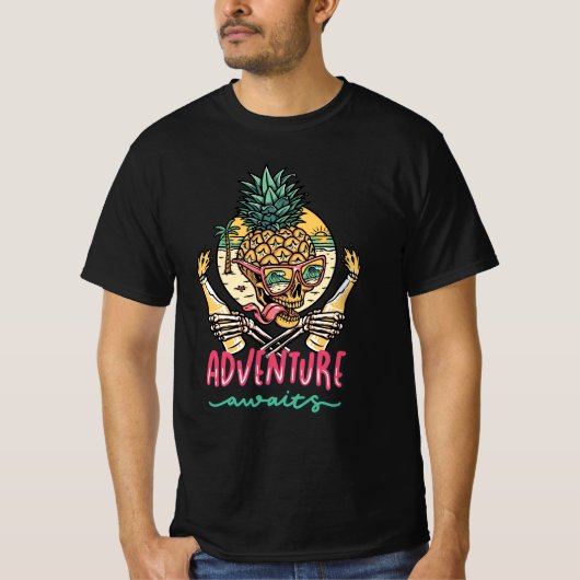Adventure Await T-Shirt (Devant)