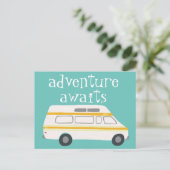 ADVENTURE AWAITS Campervan RV Briefkaart (Staand voorkant)