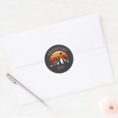 Adventure boy ronde sticker (Envelop)