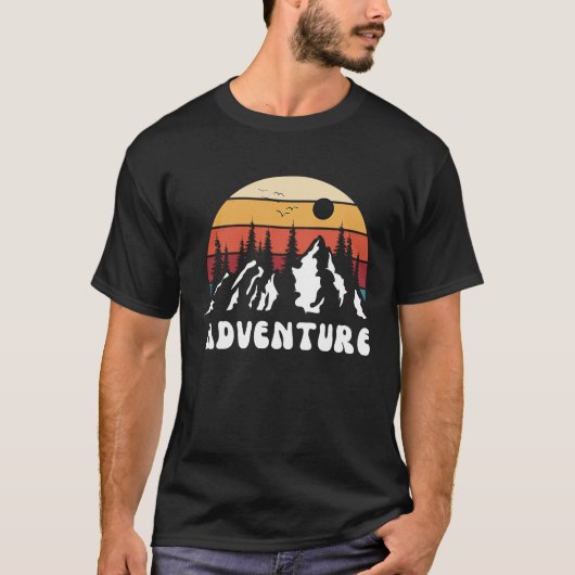 Adventure Mountain Nature Hiking Camping Travel Ro T-shirt (Voorkant)