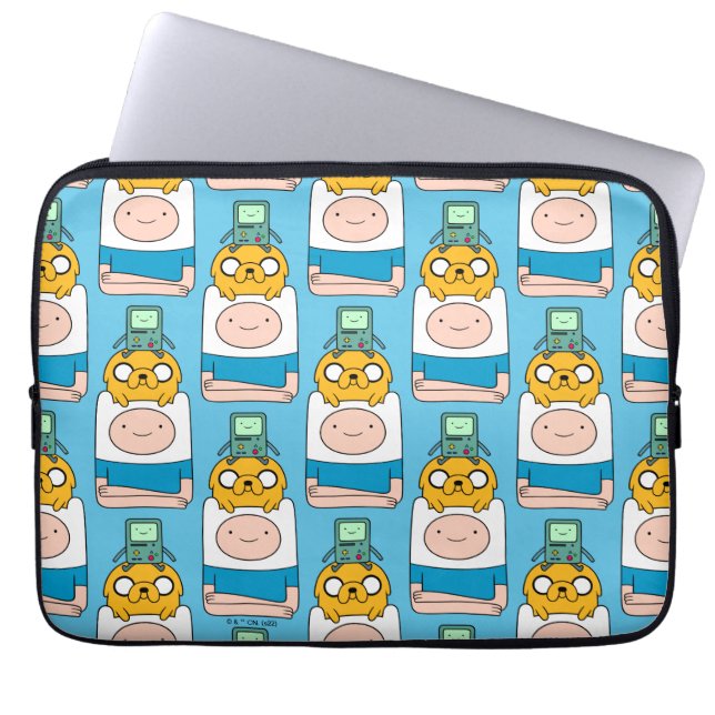 Adventure-tijd | BMO, Jake en Finn Laptop Sleeve (Voorkant)