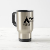 Adventure Vibes Tent Typography met Name, Camping Reisbeker (Voorkant links)