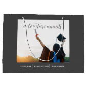 Adventure wacht op Afstuderen Gift Bag Groot Cadeauzakje (Achterkant)