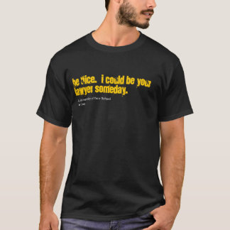 Advocate past je shirt aan