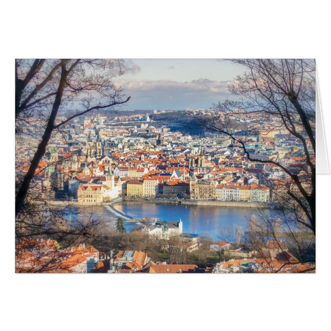 Aerial view of Prague (Devant horizontal)