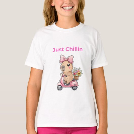 Aesthetic Capybara Just Chillin' Cute T-Shirt (Voorkant)