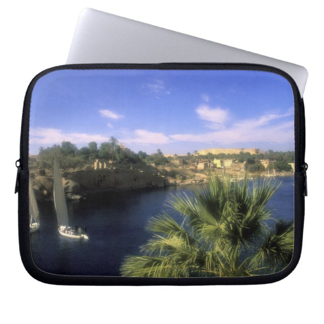 AF, Egypte, Opper-Egypte, Aswan. De Nijl Laptop Sleeve (Voorkant)