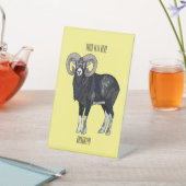 Afbeelding van de cartoon van Mouflon-schapen Reclamebord Met Voetstuk (Insitu)
